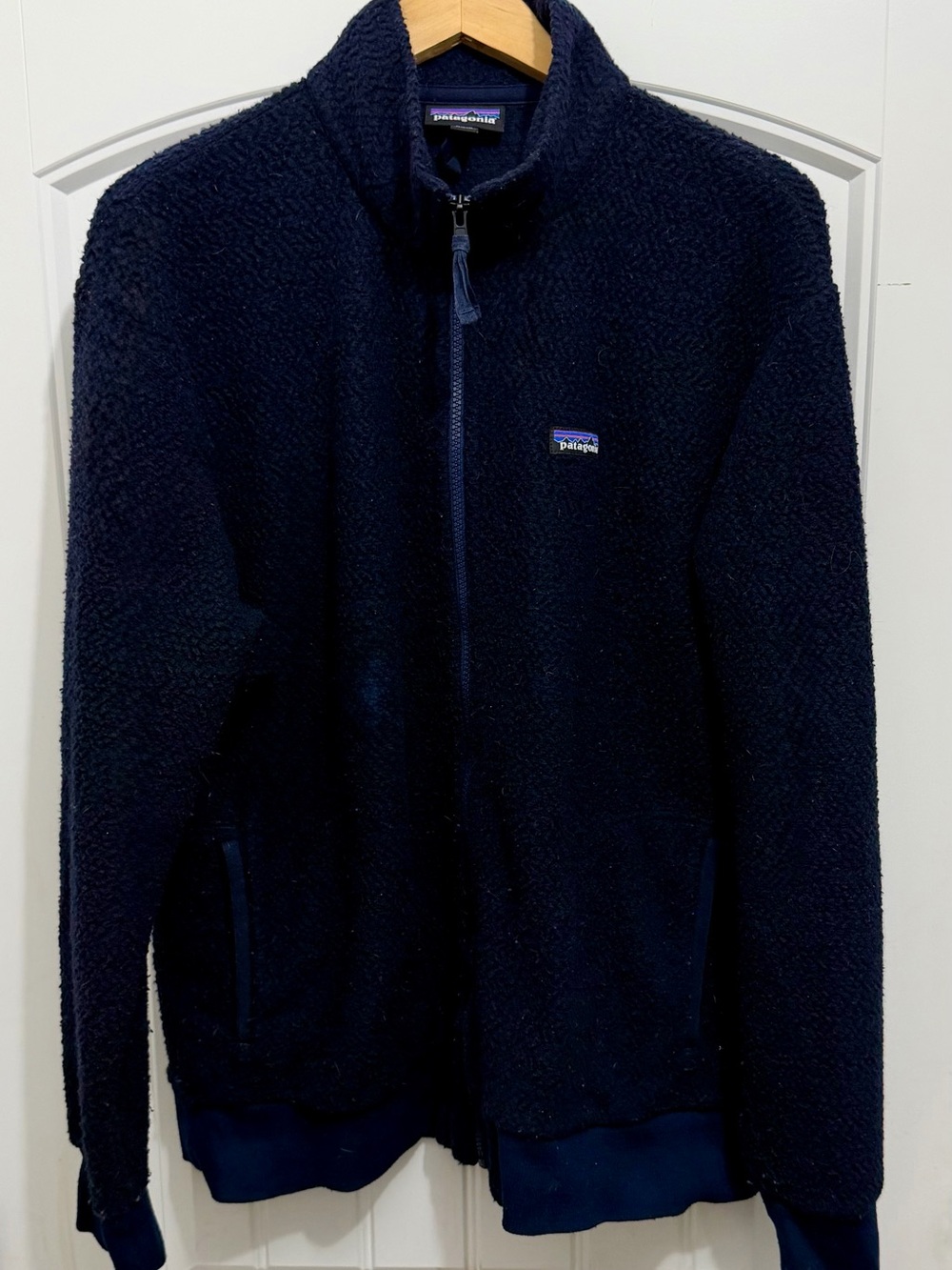 Patagonia Men’s Woolyester Fleece Jacket, Navy Blue, Size XL, 26935